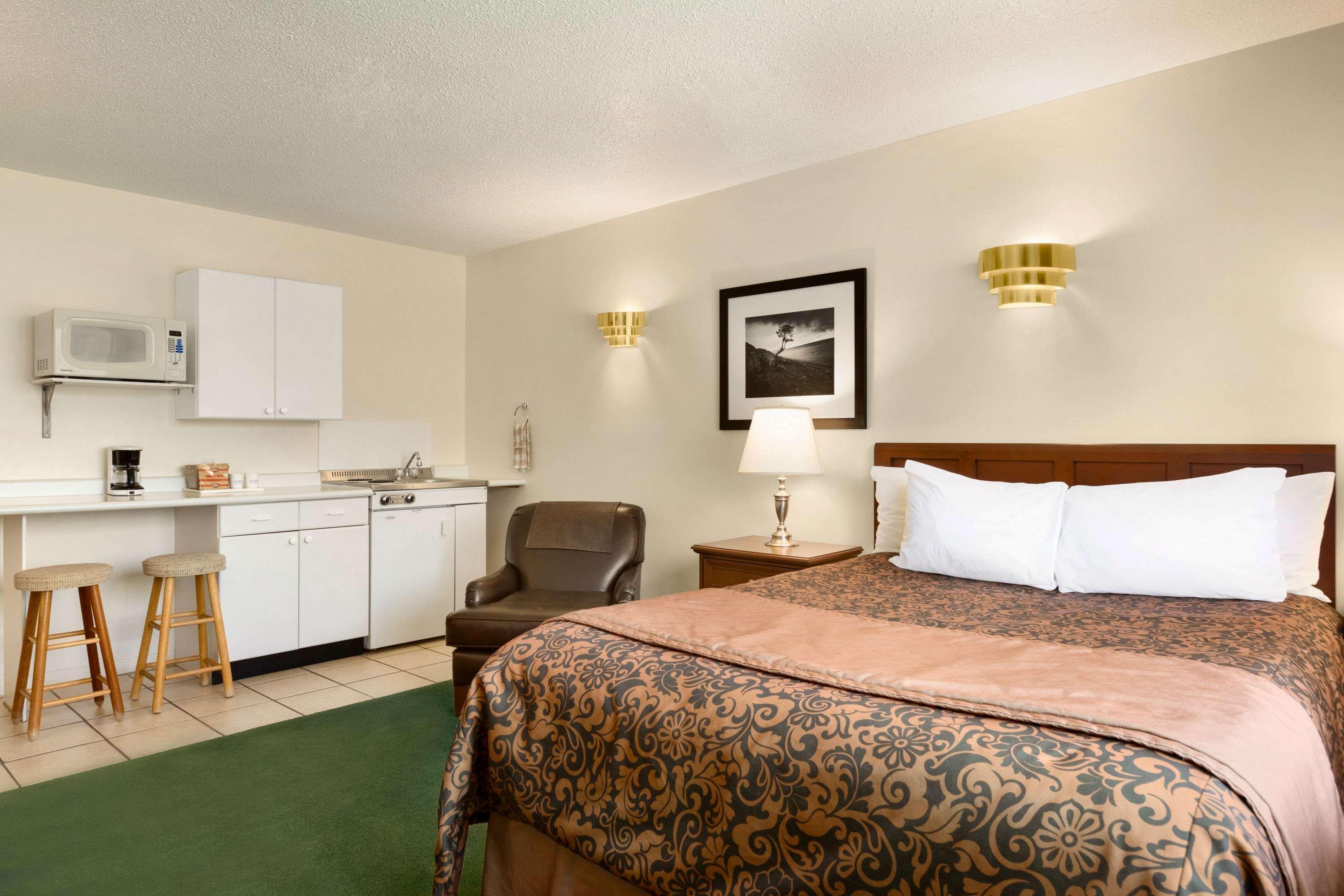 Travelodge By Wyndham Simcoe Zewnętrze zdjęcie
