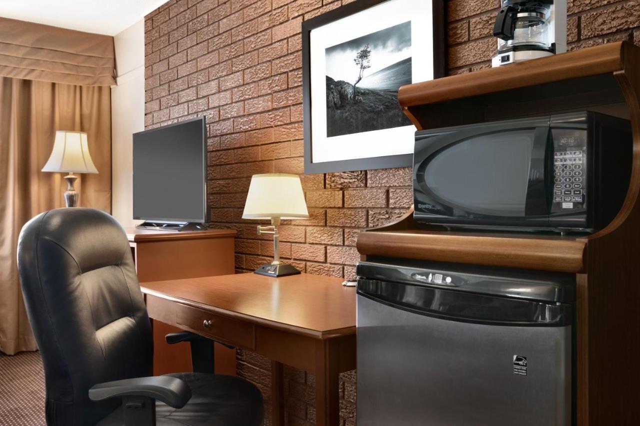 Travelodge By Wyndham Simcoe Zewnętrze zdjęcie