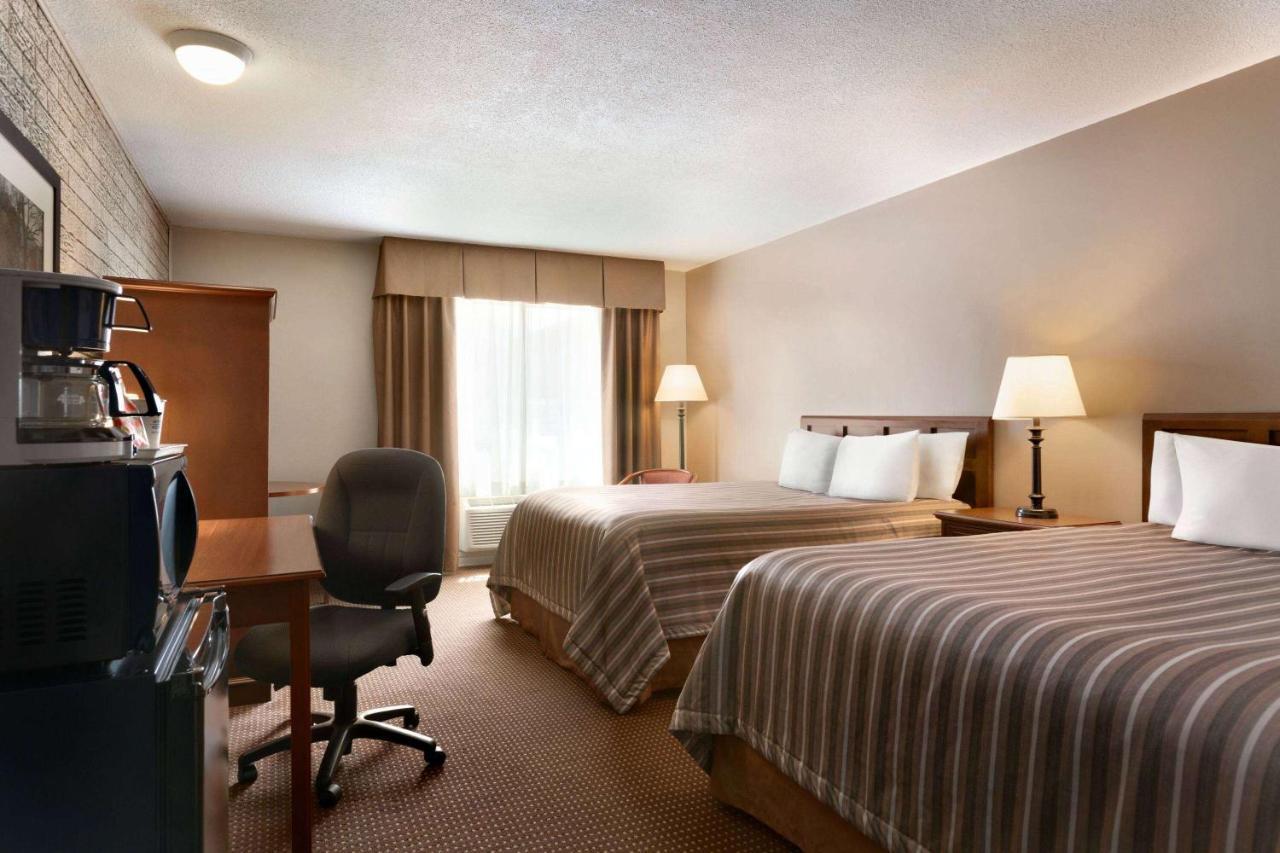 Travelodge By Wyndham Simcoe Zewnętrze zdjęcie